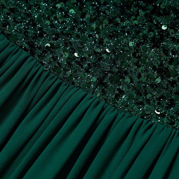 Green Sequined Party Dress with slit - Picture 5 of 7